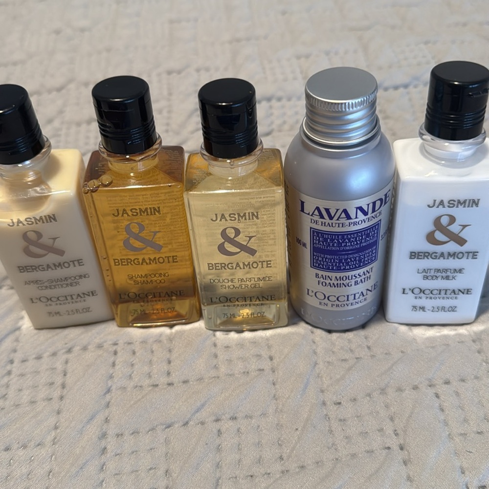 L'Occitane Travel Sz Shower Gel, lavender foaming bath, shampoo, & conditioner - Picture 4 of 5